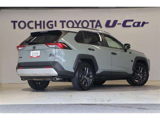 RAV42.0 アドベンチャー 4WD