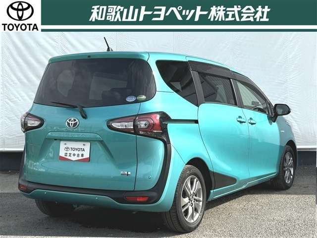 シエンタハイブリッド 1.5 G クエロ