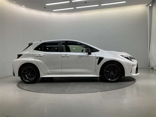 GRカローラ1.6 RZ 4WD