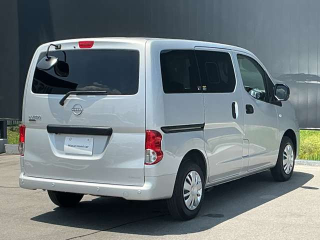 NV200バネットバン1.6 VX