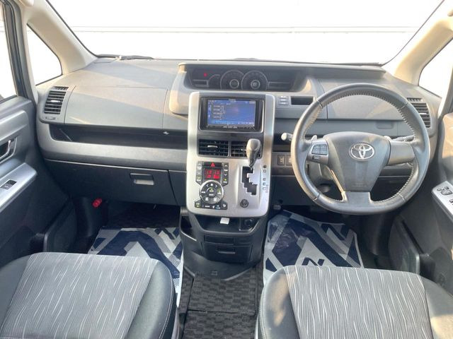 ヴォクシー2.0 ZS 煌II