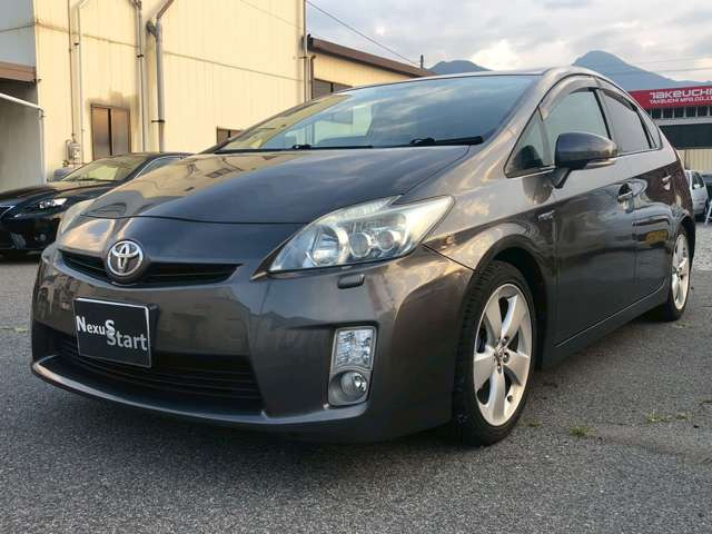 プリウス1.8 S LEDエディション
