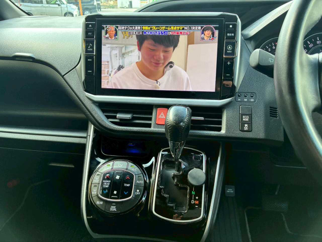 ヴォクシー2.0 ZS 煌III