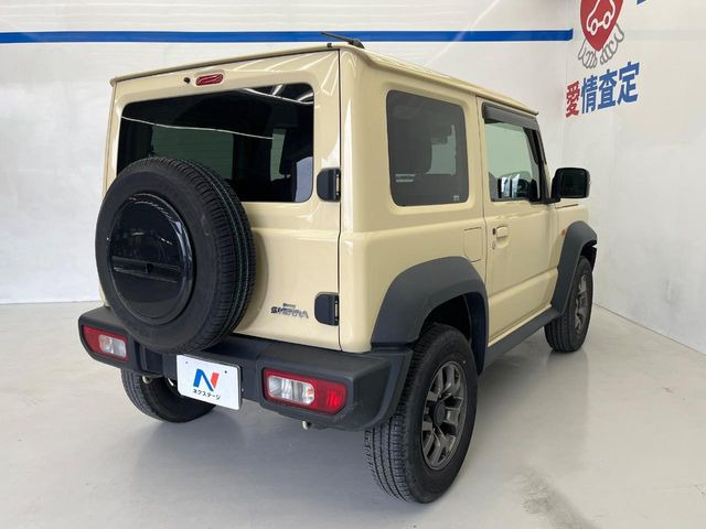 �������x�̃K���X�疌�ŝ����͂������A�㎿�ȃc���E����������B���O����_���J�����؂Ȉ��Ԃ�ی삵�A�F�����E�򉻂�h�~�B�u�e�X�v���b�V���R�[�g�v�A�u�e�v���~�b�T�R�[�g�v���炨�I�т��������܂��B