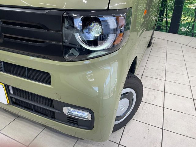�yLED�w�b�h���C�g�z���V����ԑ��s�����ǍD�Ȏ��E���m�ۂ����S���ĉ^�]�ł��鍂�P�xLED�w�b�h���C�g�𑕔�!�_�����x�������A����d�͂��}�����Ă��܂��B