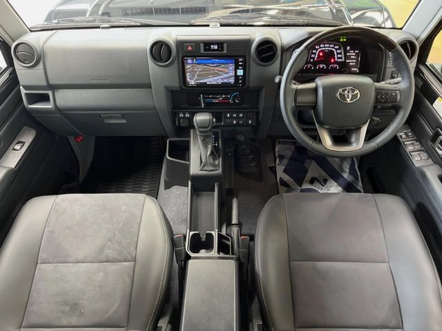 ランドクルーザー702.8 AX ディーゼル 4WD