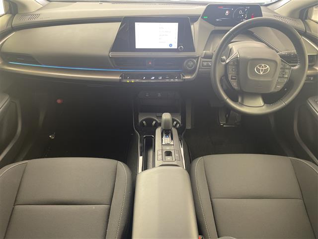 プリウス1.8 U E-Four 4WD