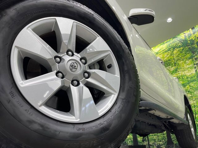 �y����17�C���`�A���~�z�C�[���z�O�ςɃ}�b�`���������A���~�z�C�[���𑕒����Ă���܂��B�e��ЊO�A���~�z�C�[����A�X�^�b�h���X�^�C�����戵�����Ă���܂��B���񂲑��k����������
