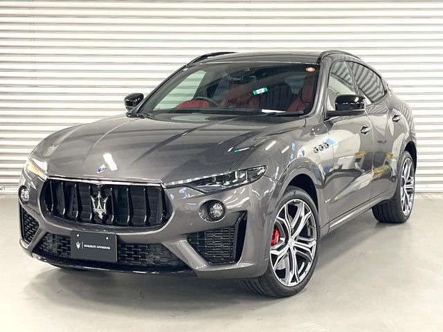 レヴァンテS グランスポーツ 4WD