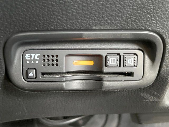 【ETC】高速道路の料金所をストレスなく通過!話題のスポットやサービスエリアに多い「スマートIC」利用時は必須のアイテムです。当店でセットアップを実施、ご納車当日からすぐにご利用いただけます!