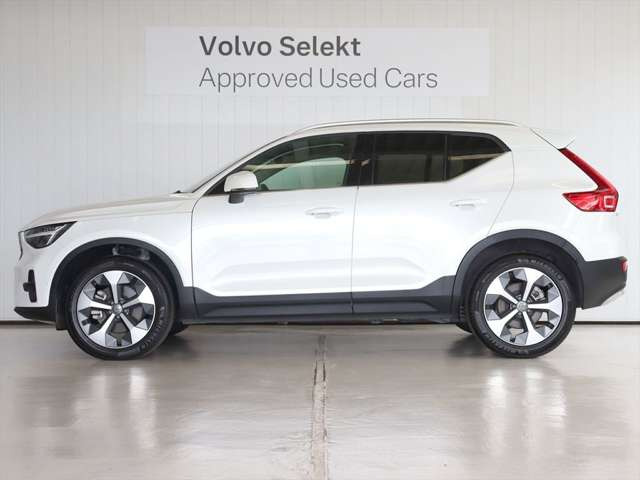 XC40ウルトラ B4 AWD 4WD