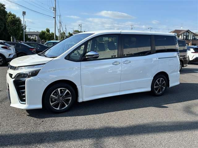 ヴォクシー2.0 ZS 煌