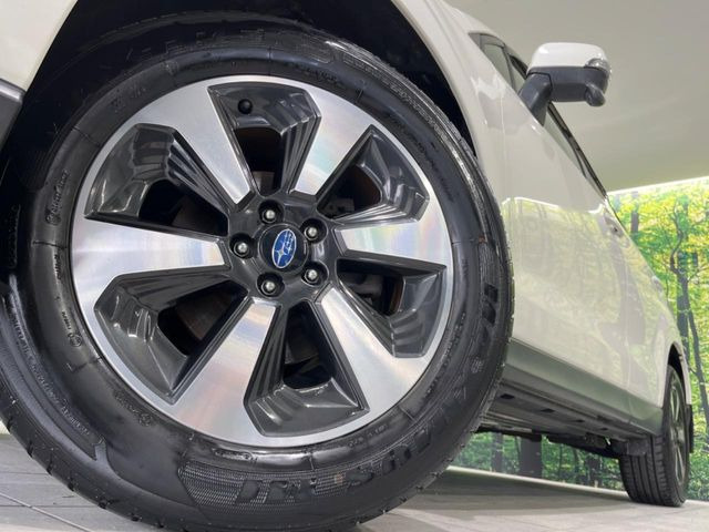 �y����17�C���`�A���~�z�C�[���z�O�ςɃ}�b�`���������A���~�z�C�[���𑕒����Ă���܂��B�e��ЊO�A���~�z�C�[����A�X�^�b�h���X�^�C�����戵�����Ă���܂��B���񂲑��k����������