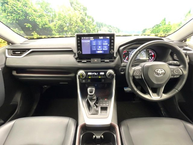 RAV42.0 G 4WD