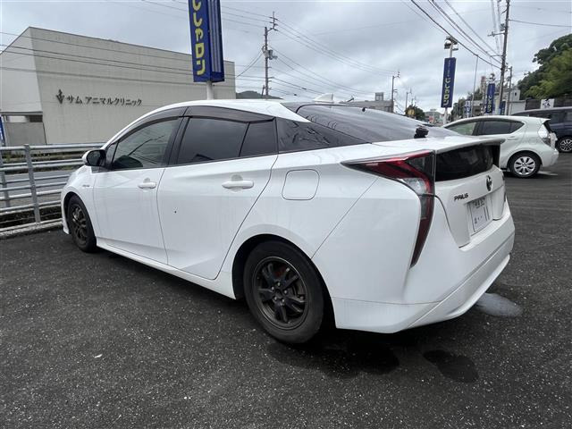 プリウス1.8 S