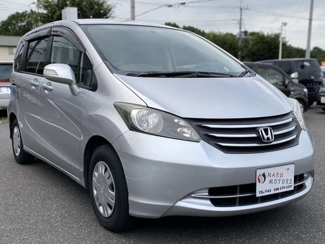 ���X�͍s�c�����R���̊��ˌ����_�̋߂��ɓX�܂��������܂��B���Ԃł��A�N�Z�X���₷���ꏊ�Ɍ�����܂��B�d�Ԃł��z���̍ۂ��Ŋ���JR���������w�܂ł��}���ɎQ��܂��B���C�y�ɂ��₢���킹������!