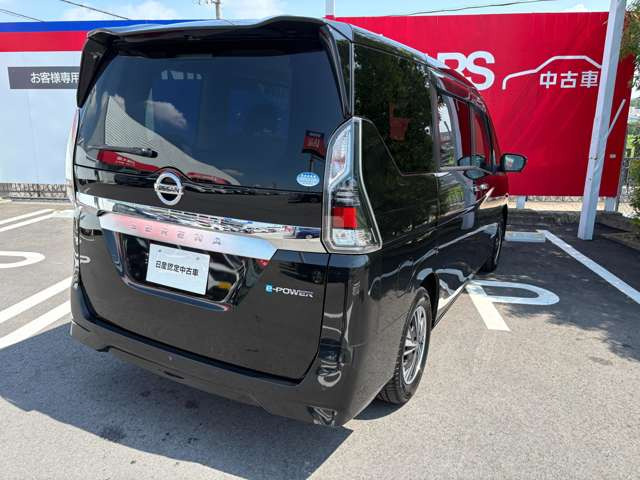 セレナ1.2 e-POWER XV