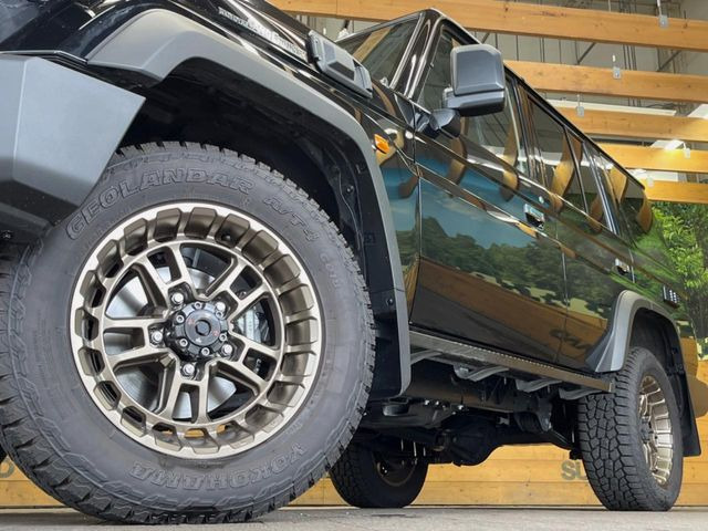 �y16�C���`�A���~�z�C�[���z�O�ςɃ}�b�`�����A���~�z�C�[���𑕒����Ă���܂��B�e��A���~�z�C�[����A�X�^�b�h���X�^�C�����戵�����Ă���܂��B���񂲑��k����������