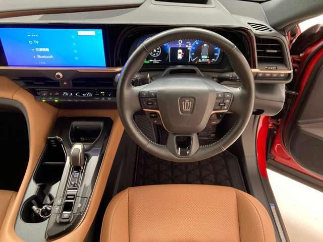 クラウンスポーツ2.5 Z E-Four 4WD