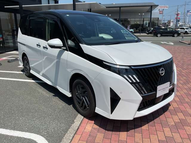 セレナ1.4 e-POWER ハイウェイスターV NissanConnectインフォテインメントシステム