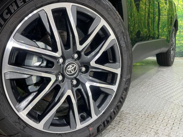 �y����18�C���`�A���~�z�C�[���z�O�ςɃ}�b�`���������A���~�z�C�[���𑕒����Ă���܂��B�e��ЊO�A���~�z�C�[����A�X�^�b�h���X�^�C�����戵�����Ă���܂��B���񂲑��k����������