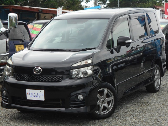 ヴォクシー2.0 ZS 4WD