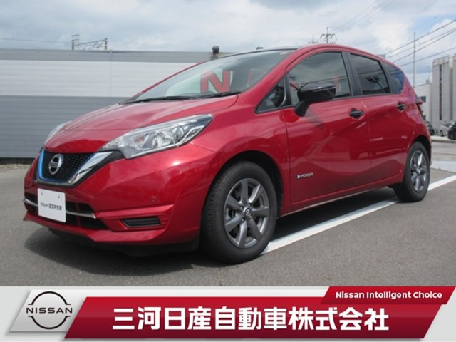 ノート1.2 e-POWER X ブラックアロー