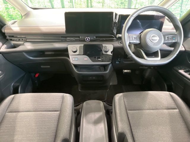 セレナ1.4 e-POWER ハイウェイスターV