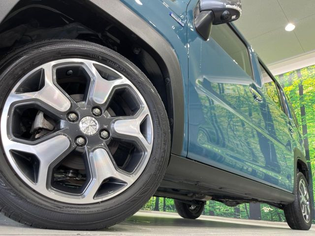 �y����15�C���`�A���~�z�C�[���z�O�ςɃ}�b�`���������A���~�z�C�[���𑕒����Ă���܂��B�e��ЊO�A���~�z�C�[����A�X�^�b�h���X�^�C�����戵�����Ă���܂��B���񂲑��k����������