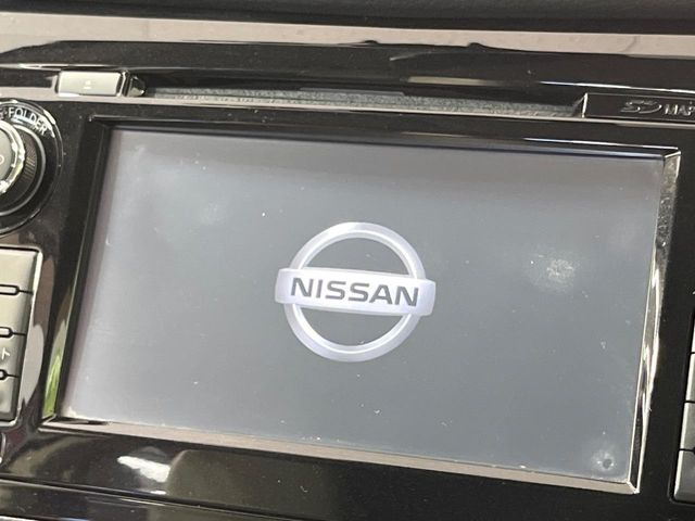 �y�����i�r�z�l�C�̏����i�r�𑕔����Ă���܂��B�i�r�̎g���₷���͂������A�I�[�f�B�I�@�\���[��!�L�����v�◷�s�͂������A�ʋ΂┃�����ȂǕ��i�̃h���C�u���y�����Ȃ�͂���