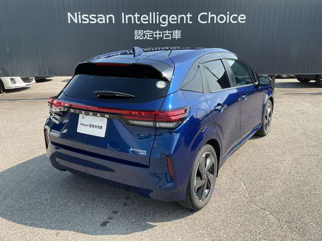 ノートオーラ1.2 G FOUR レザーエディション 4WD