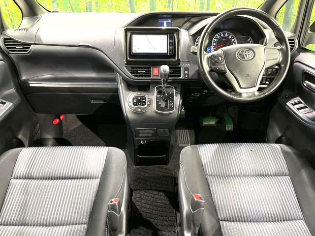 ヴォクシー2.0 ZS