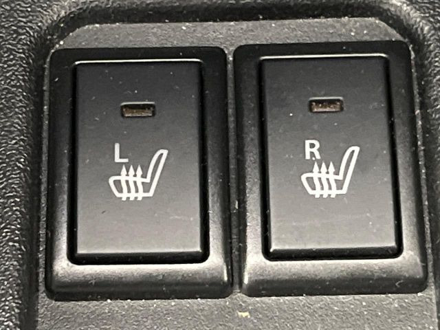 【シートヒーター】寒い日に重宝するシートヒーター!エアコンより早く温まってくれるので寒がりの人も安心ですね♪エアコンの温風は乾燥するから苦手、という方にもをおすすめです。