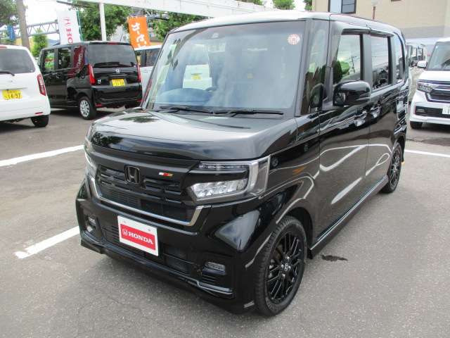 N-BOXカスタムL ターボ スタイルプラス ブラック 4WD