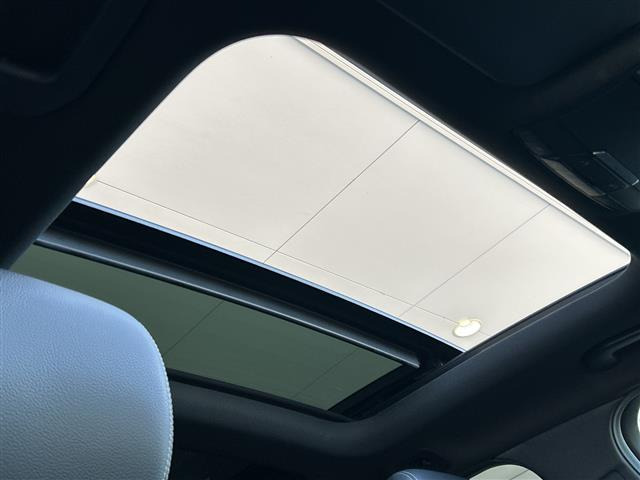 CクラスワゴンC220d ローレウスエディション