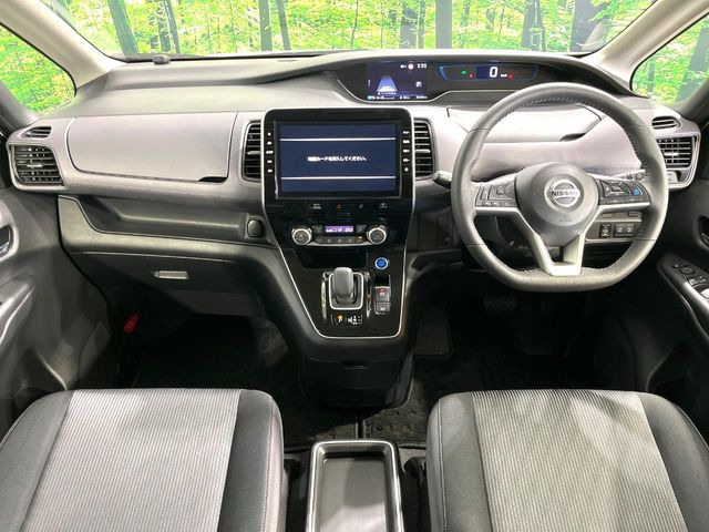 セレナ1.2 e-POWER ハイウェイスターV