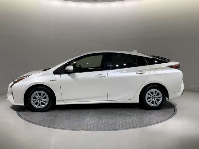 プリウス1.8 S
