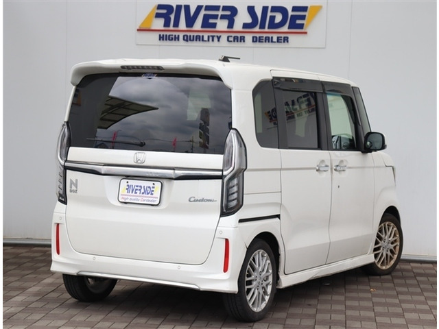 N-BOXカスタムL ターボ