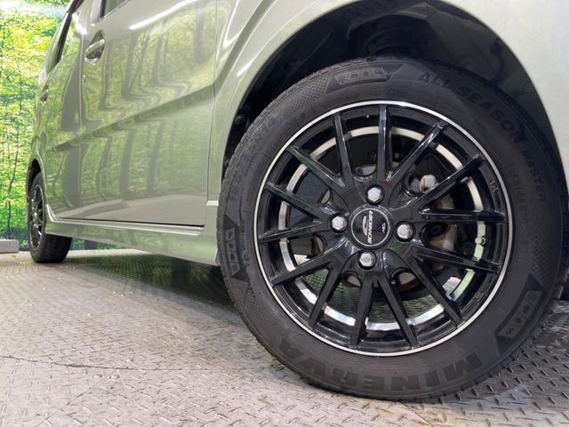 �y�A���~�z�C�[���z�O�ςɃ}�b�`�����A���~�z�C�[���𑕒����Ă���܂��B�e��A���~�z�C�[����A�X�^�b�h���X�^�C�����戵�����Ă���܂��B���񂲑��k����������