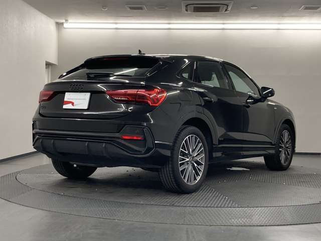 Q3