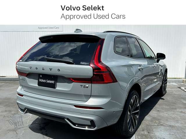 XC60ウルトラ T6 AWD プラグイン ハイブリッド 4WD