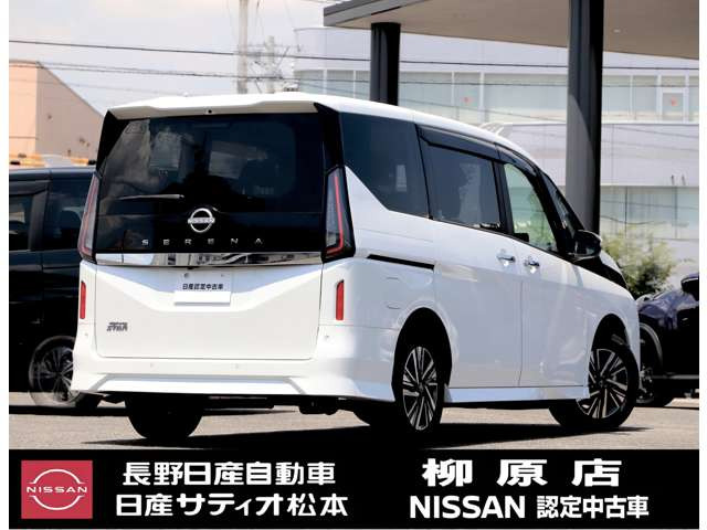 セレナ2.0 ハイウェイスターV 4WD