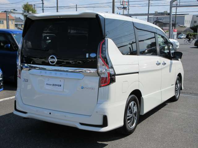 セレナ1.2 e-POWER ハイウェイスターV