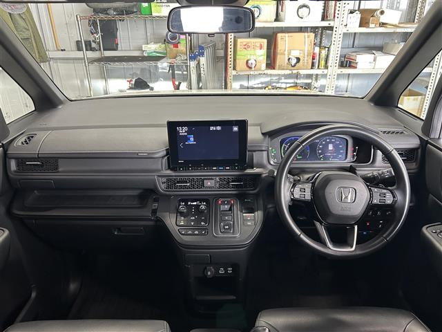 ステップワゴン2.0 e:HEV スパーダ