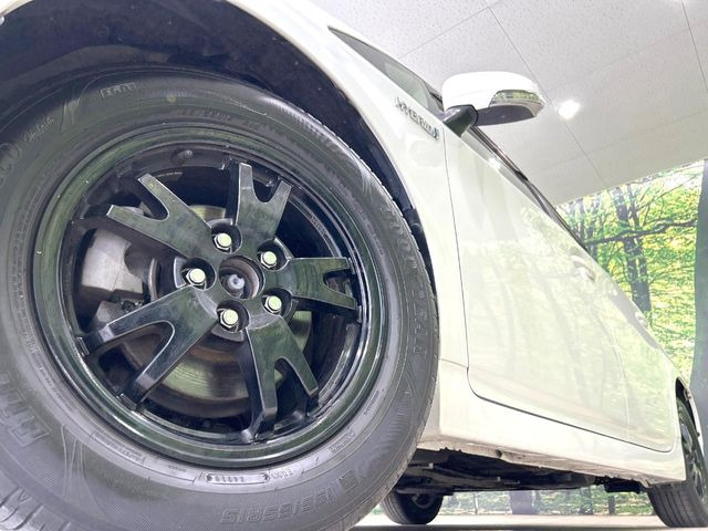 �y15�C���`�A���~�z�C�[���z�O�ςɃ}�b�`�����A���~�z�C�[���𑕒����Ă���܂��B�e��A���~�z�C�[����A�X�^�b�h���X�^�C�����戵�����Ă���܂��B���񂲑��k����������