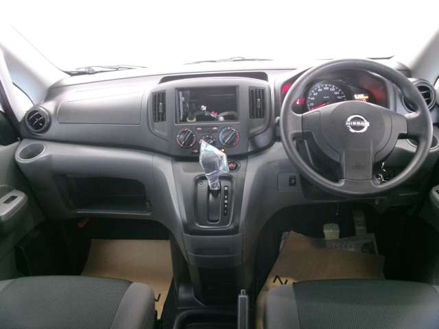NV200バネットバン1.6 DX
