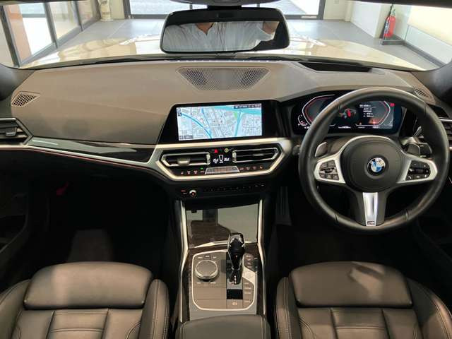 3シリーズセダン330i Mスポーツ