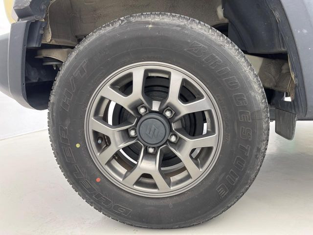 �y�����A���~�z�C�[���z�O�ςɃ}�b�`���������A���~�z�C�[���𑕒����Ă���܂��B�e��ЊO�A���~�z�C�[����A�X�^�b�h���X�^�C�����戵�����Ă���܂��B���񂲑��k����������