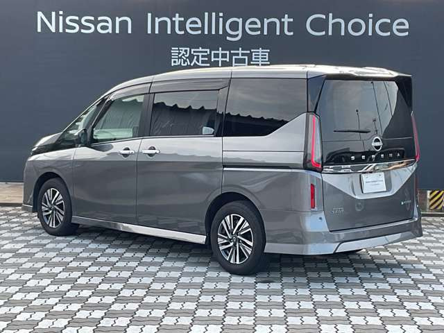 セレナ1.4 e-POWER ハイウェイスターV