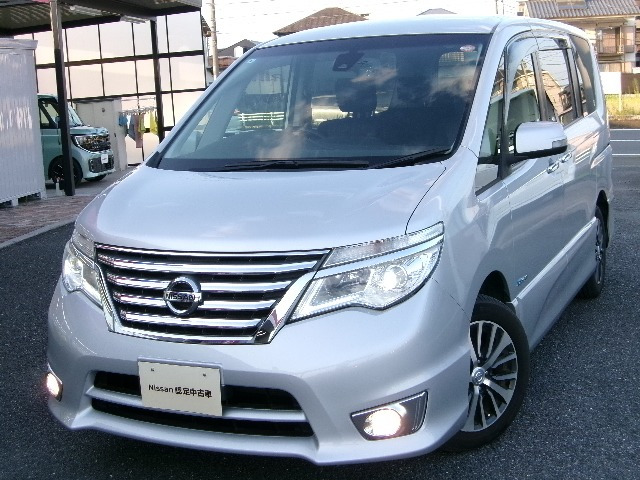 セレナ2.0 ハイウェイスター Vセレクション+Safety S-HYBRID